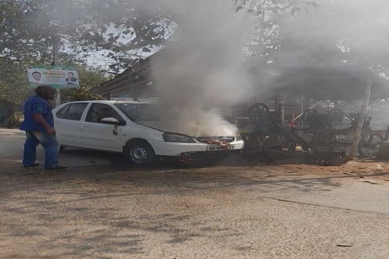 car burn in khordha,no casuality