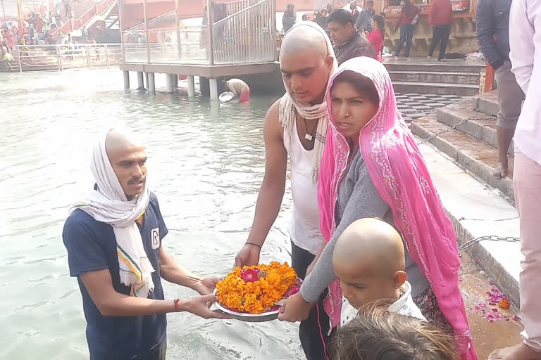 Bone immersion of martyr Lakshman Ram Pichakia in Haridwar