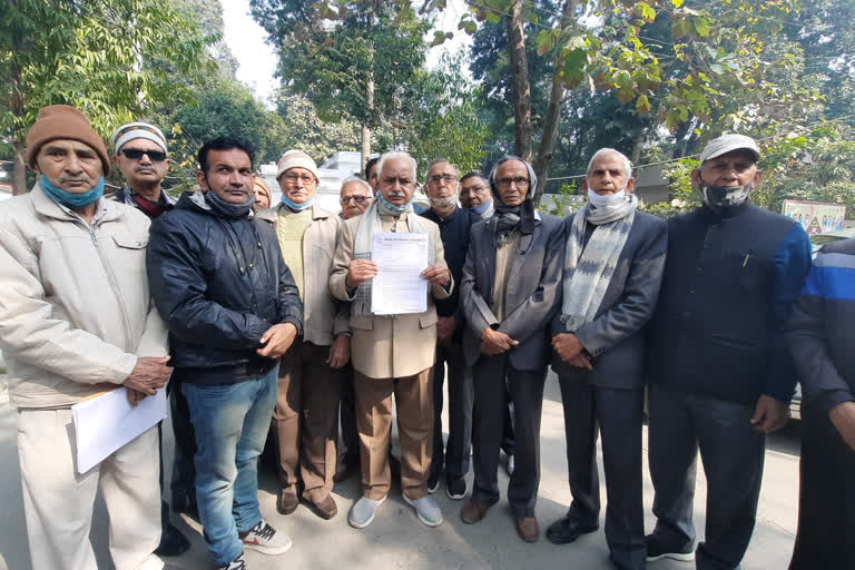 jat mahasabha handed over a memorandum to the dm