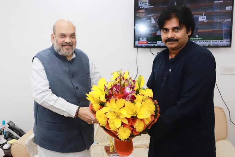 pawan kalyan met amith sah in delhi