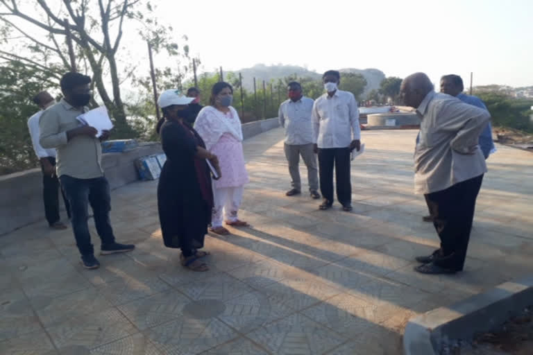 Warangal Commissioner Pamela Satpathy inspected the ongoing development work on the beautification of Warangal city