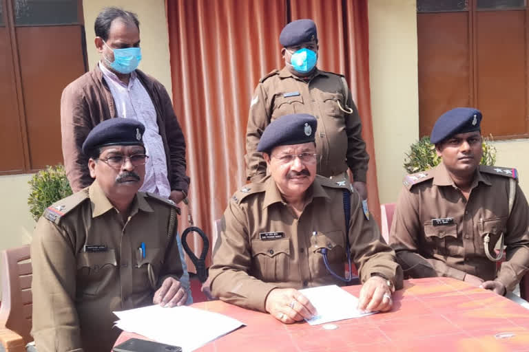 accused arrested for not repaying the loan in bokaro