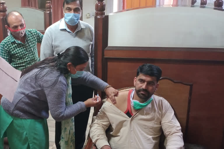 Second phase corona vaccination begins in Sirmour