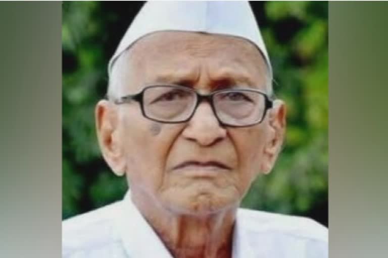 former mla aabaji patil from jamner died