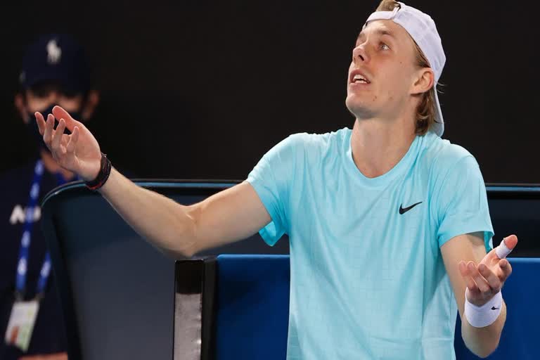 Dennis Shapovalov beat bernard tomic to enter into third round