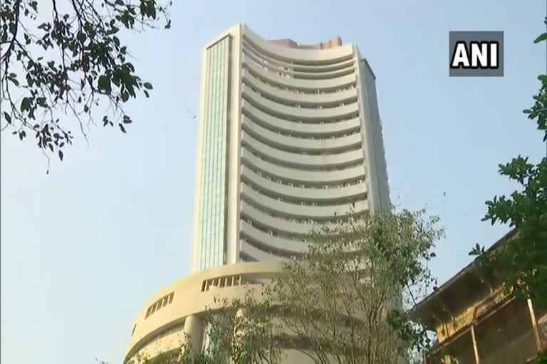 Sensex down 46.99 points  currently trading at 51  262.40; Nifty up by 8.00 points  currently at 15  114.50  മുംബൈ  ഓഹരി വിപണിയിൽ മങ്ങിയ തുടക്കം  ഓഹരി വിപണി