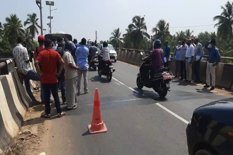 Vigilance inspection at Pappinisseri railway overbridge  Pappinisseri railway overbridge  Vigilance inspection at Pappinisseri  പാപ്പിനിശേരി റെയിൽവേ മേൽപ്പാലത്തിൽ വിജിലൻസ് പരിശോധന  പാപ്പിനിശേരി റെയിൽവേ മേൽപ്പാലം