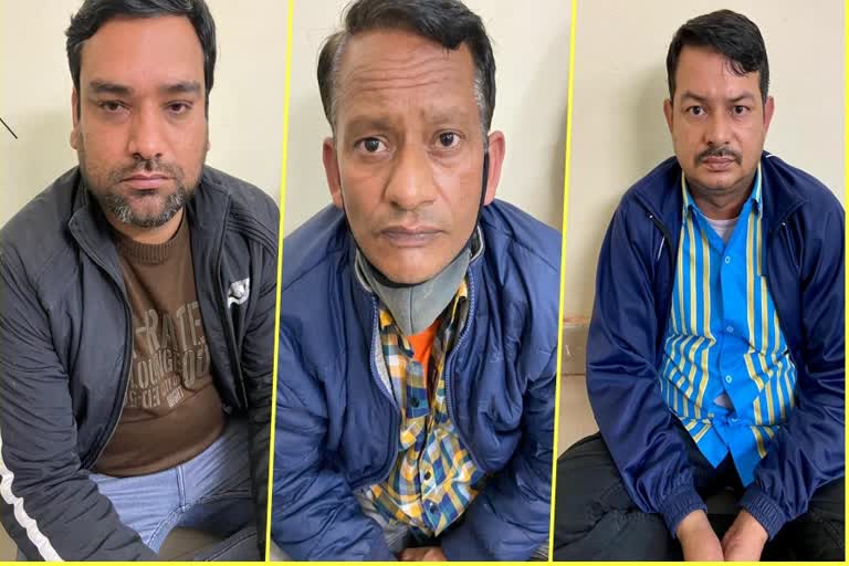 police arrested three envelope gang members in south delhi