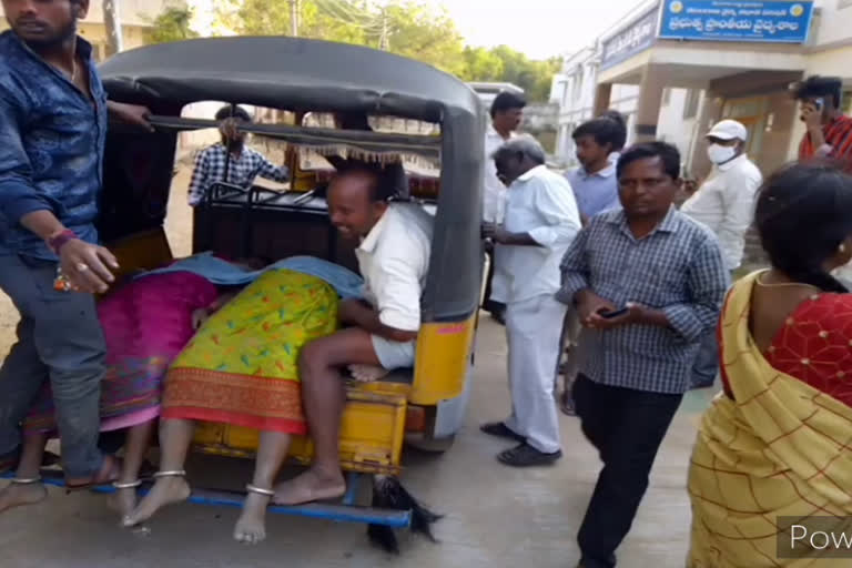 two laborers electrocuted took place in Gudengadda in Narsapur mandal at Medak district.