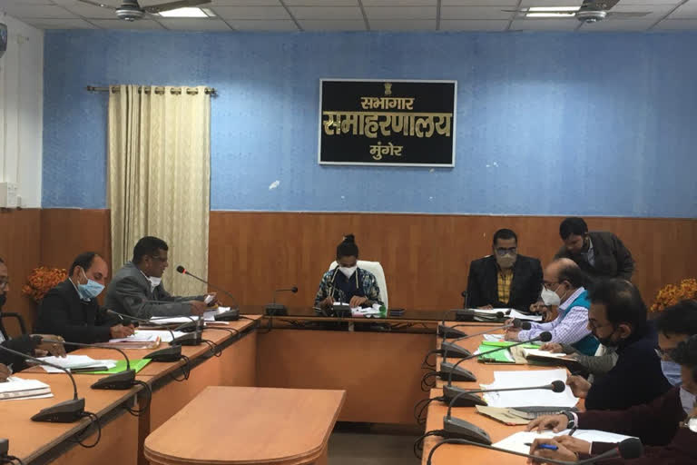 DM holds review meeting with officials in Munger