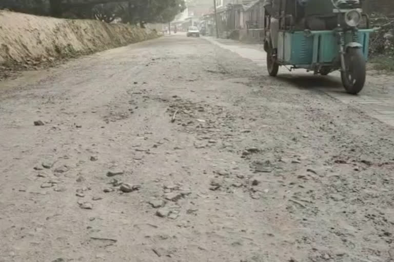 shabby condition of road in malihabad tehsil