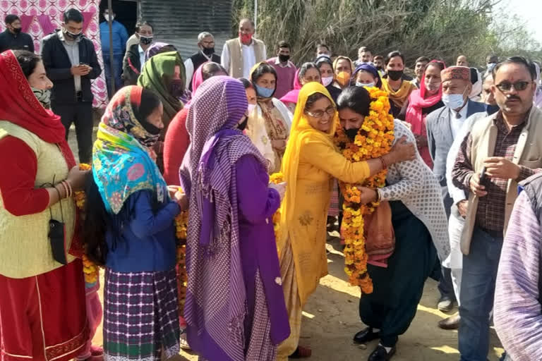 Chamboh-Chanth bridge Foundation stone laid by mla kamlesh kumari