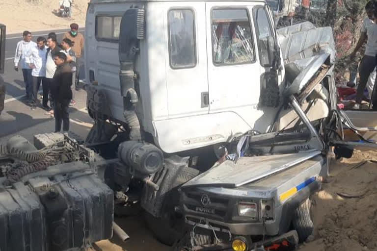 truck jeep collision 6 died in road accident in suratgarh NH 62