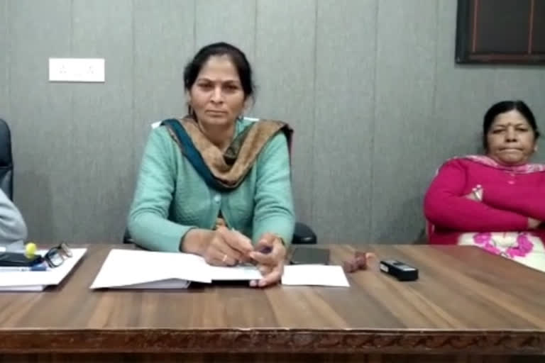 Bina Dhiman President of City Council held First meeting in Sujanpur