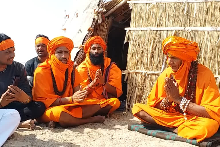 Chambal saint Hari Giri Maharaj will agitate for liquor ban in MP