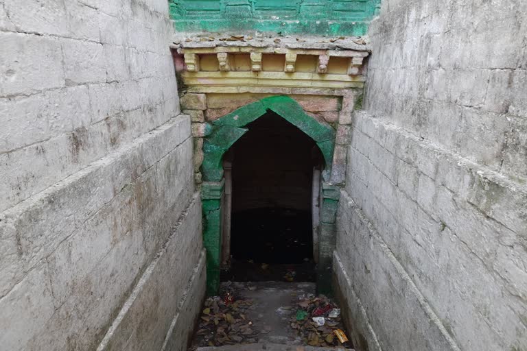 mughal dynasty stepwell