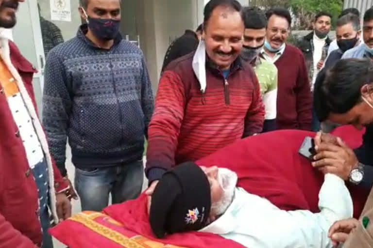 JP Nadda's father hospitalized