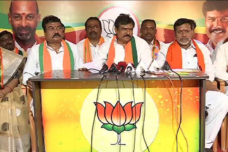 BJP district president Payal Shankar condemned Joguramanna's words in adilabad district