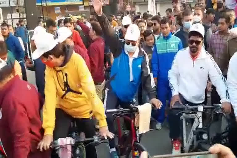 kailash-vijayvargiya-cycled