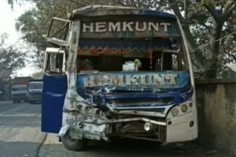 18 passengers injured in bus accident in koderma