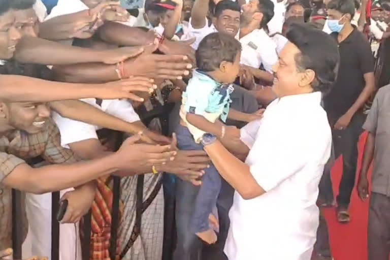 dmk leader stalin compared TN cm to exam preparation student on election campaign