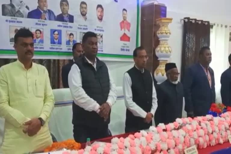 labor-planning-minister-paid-tribute-to-pulwama-martyrs-in-chatra