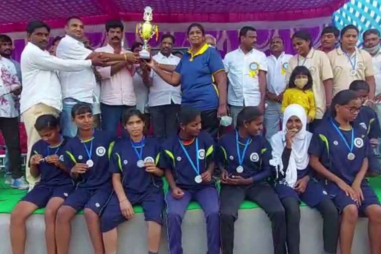 Mahabubabad district .. MLA Shankar Nayak attended the finals of the 3rd State Level Senior Netball Championship.