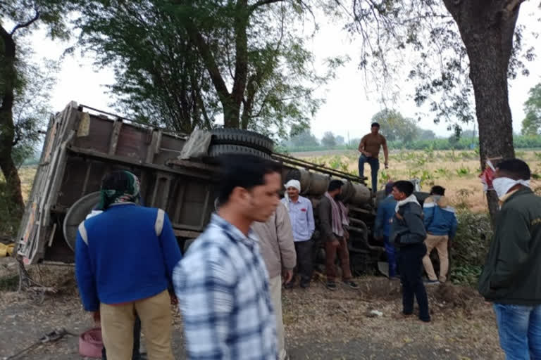 labourers killed in Maharashtra road accident