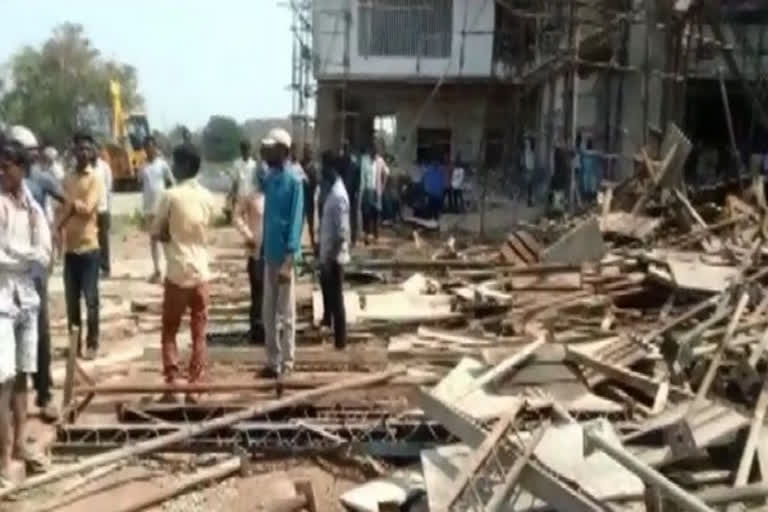 9 injured as under-construction building collapses in Telangana