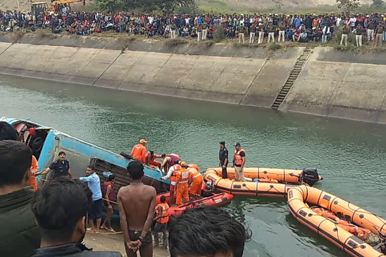 passenger-bus-fallen-down-into-canal-in-sidhi-four-bodies-recovered