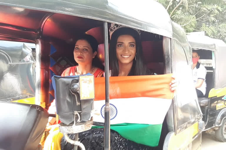 Welcome to Manya Singh's Rickshaw Rally