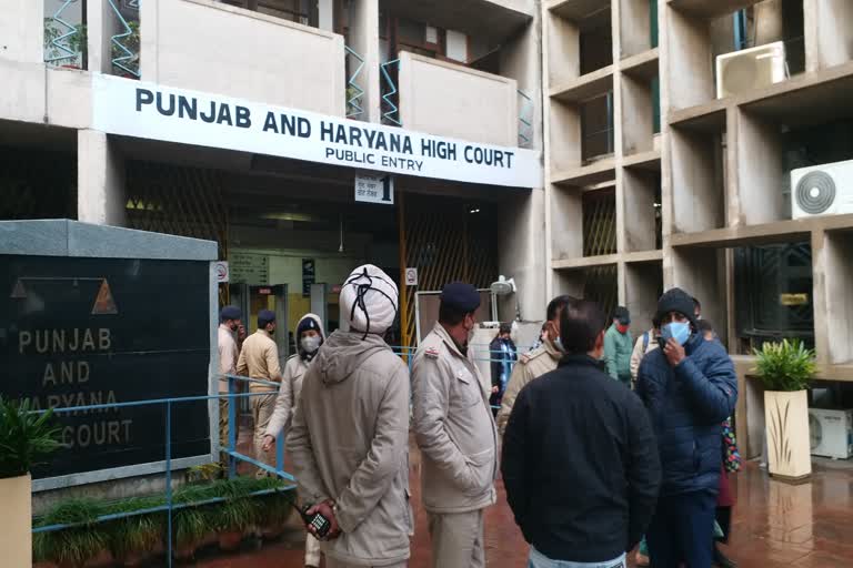 punjab-and-haryana-high-court-issued-notice-to-center-in-case-of-national-highway-closure