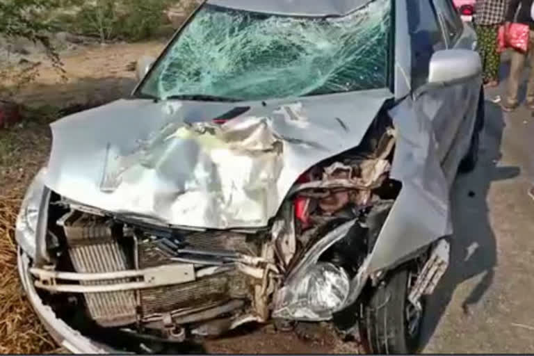 Three people killed,  Three people killed in road accident,  Three people killed in road accident at Prakasam,  Three, Prakasam road accident,  Prakasam road accident news,  ರಸ್ತೆ ಅಪಘಾತದಲ್ಲಿ ಮೂವರು ಸಾವು,  ಪ್ರಕಾಶಂನಲ್ಲಿ ರಸ್ತೆ ಅಪಘಾತದಲ್ಲಿ ಮೂವರು ಸಾವು,  ಪ್ರಕಾಶಂ ರಸ್ತೆ ಅಪಘಾತ,  ಪ್ರಕಾಶಂ ರಸ್ತೆ ಅಪಘಾತ ಸುದ್ದಿ,