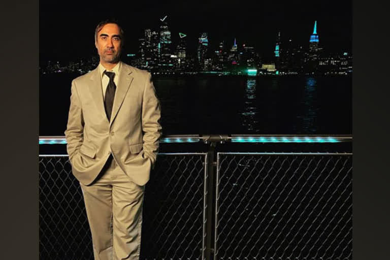 Ranvir Shorey quarantines himself after testing positive for COVID-19