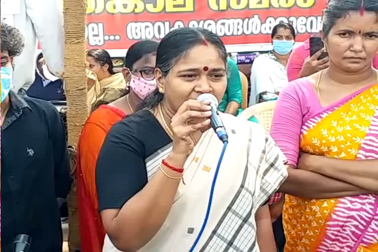 Sobha Surendran expresses support for PSC candidates  പിഎസ്‌സി ഉദ്യോഗാർഥികൾക്ക് പിന്തുണയറിയിച്ച് ശോഭ സുരേന്ദ്രൻ  ബിജെപി നേതാവ് ശോഭ സുരേന്ദ്രൻ  Sobha Surendran  support for PSC candidates