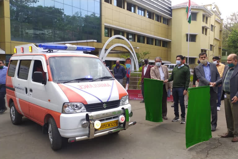 tata Steel gave ambulance to DC in jamshedpur