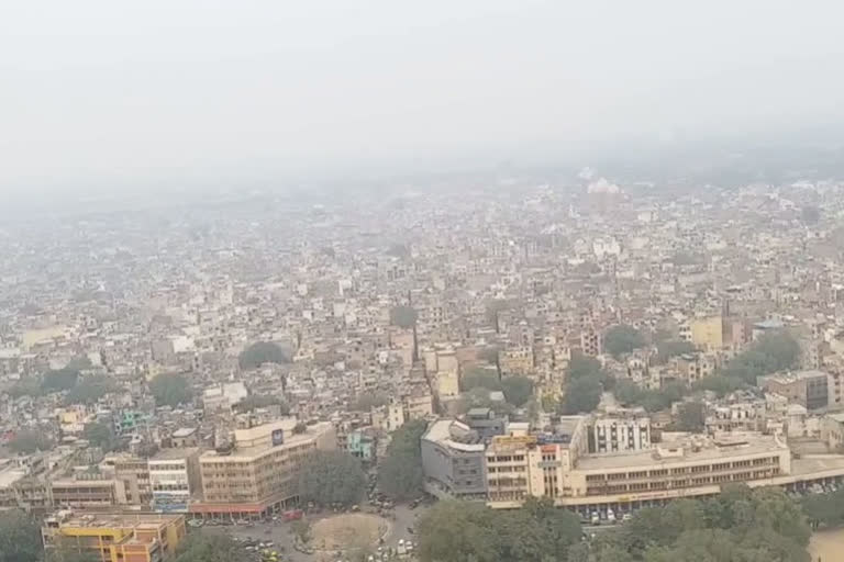 delhi air quality index pollution level crosses 300 mark in delhi