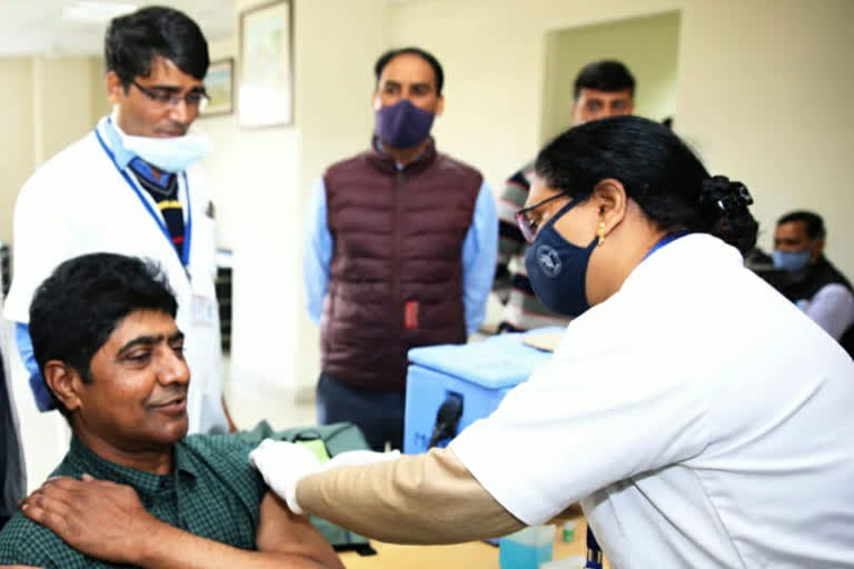 कोरोना वैक्सीनेशन में नया रिकॉर्ड, Corona Vaccination in Rajasthan