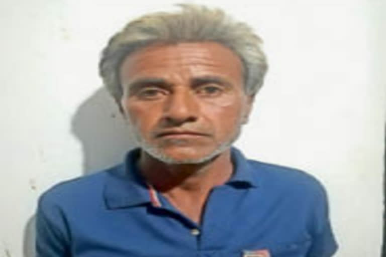 हेरोइन तस्कर, Heroin smuggler