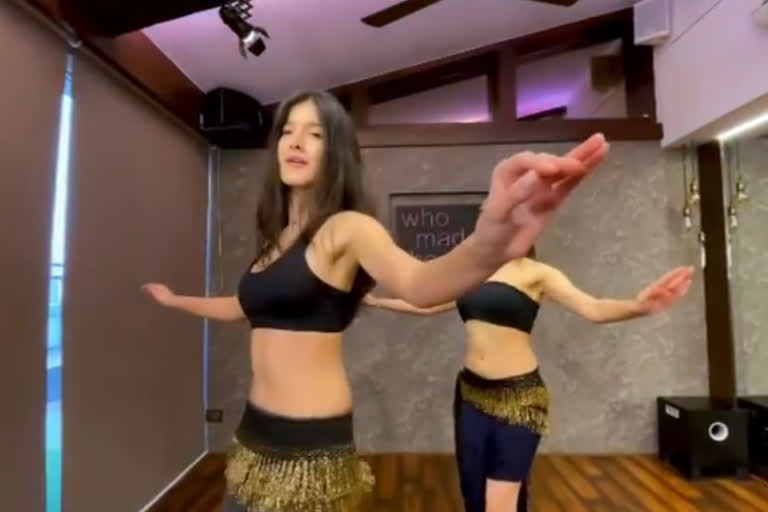 Shanaya Kapoor's  belly dance on Shakira's 'Hips Don't Lie'