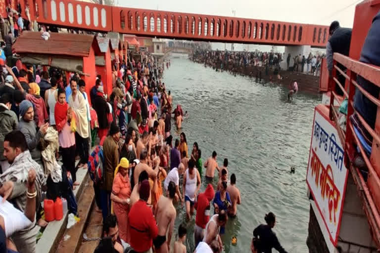 Kumbh 2021 limited to 30 days  Kumbh 2021  Kumbh 2021 limited to 30 days  duration of Kumbh  Uttarakhand government  Kumbh will be held from April 1 to April 30  കുംഭ മേള 2021  കുംഭ മേള 30 ദിവസം മാത്രം  ഉത്തരാഖണ്ഡ് സർക്കാർ  കുംഭ മേള ഏപ്രിൽ ഒന്നിന്  ഉത്തരാഖണ്ഡ് സർക്കാർ