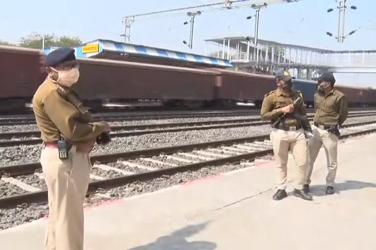 Rail stop movement in Misrod