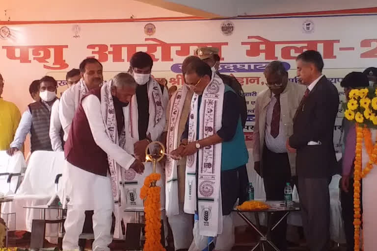 Governor Fagu Chauhan in Motihari