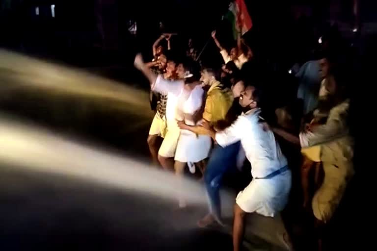 kannur collectorate night march  kannur youth congress march  youth congress march ends in conflict  കണ്ണൂർ കലക്ട്രേറ്റ് നൈറ്റ് മാർച്ച്  കണ്ണൂർ യൂത്ത് കോൺഗ്രസ് മാർച്ച്  യൂത്ത് കോൺഗ്രസ് മാർച്ചിൽ സംഘർഷം