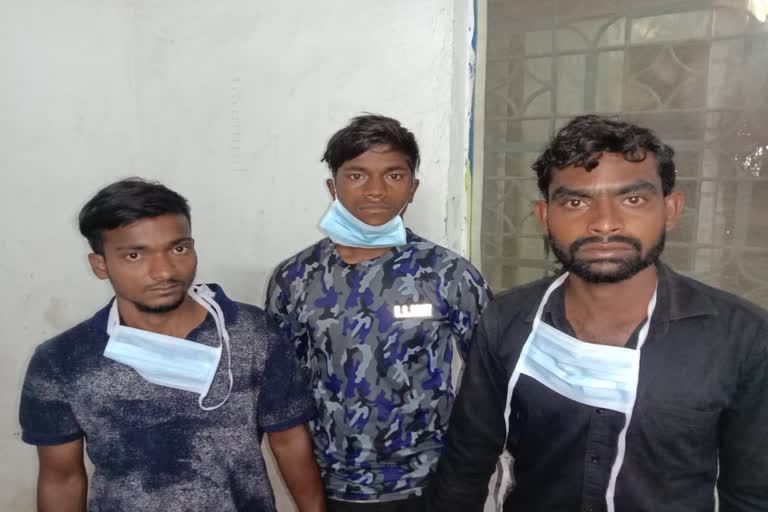 three-accused-arrested-for-sabotaging-atm-machine-in-raipur