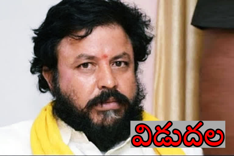 chinthamaneni-prabhakar-release-in-dhendhulur in ap