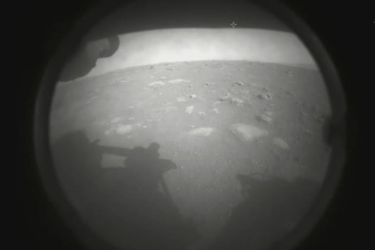 Nasa's Perseverance rover makes historic Mars landing