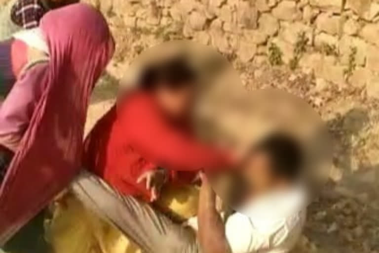 Women hits a man in mandi video went viral on social media