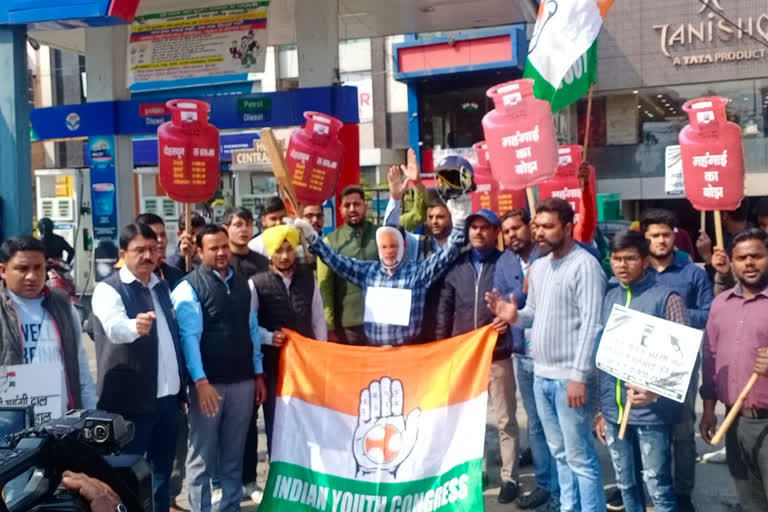 Congress protest in dehradun