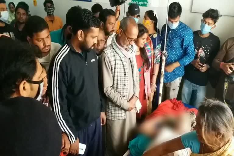 गैंगरेप का आरोपी के पिता की संदिग्ध मौत के बाद बवाल